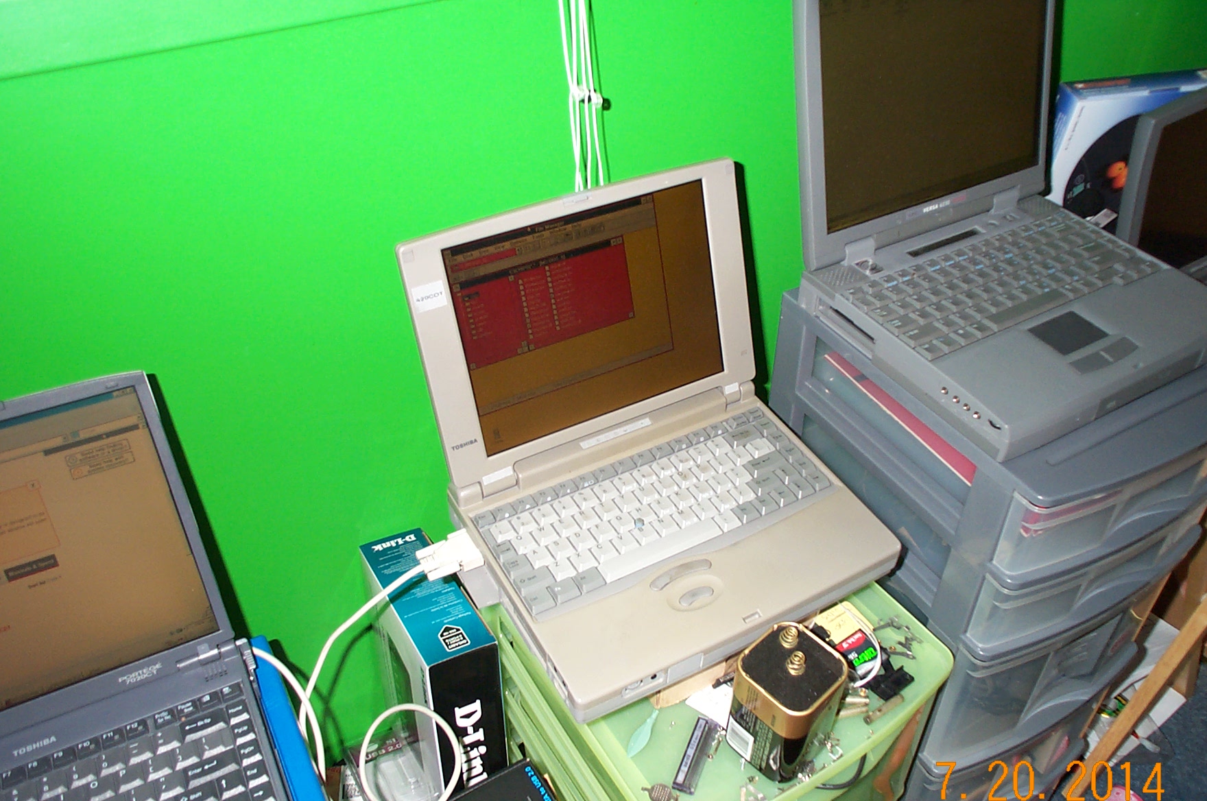 Toshiba Satellite Pro 420CDT in it's home